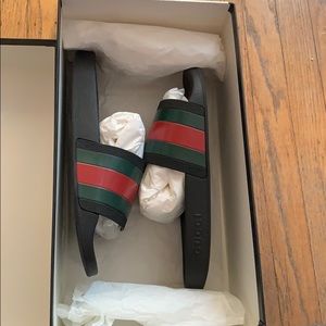 Gucci slides size 9